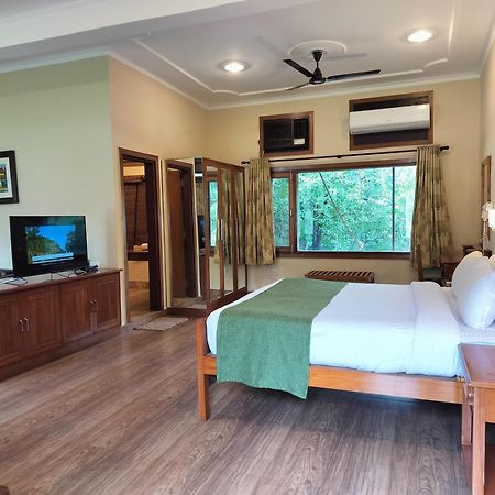 Bel-La Monde Hotel "Riverside" - Jim Corbett Garjia ภายนอก รูปภาพ