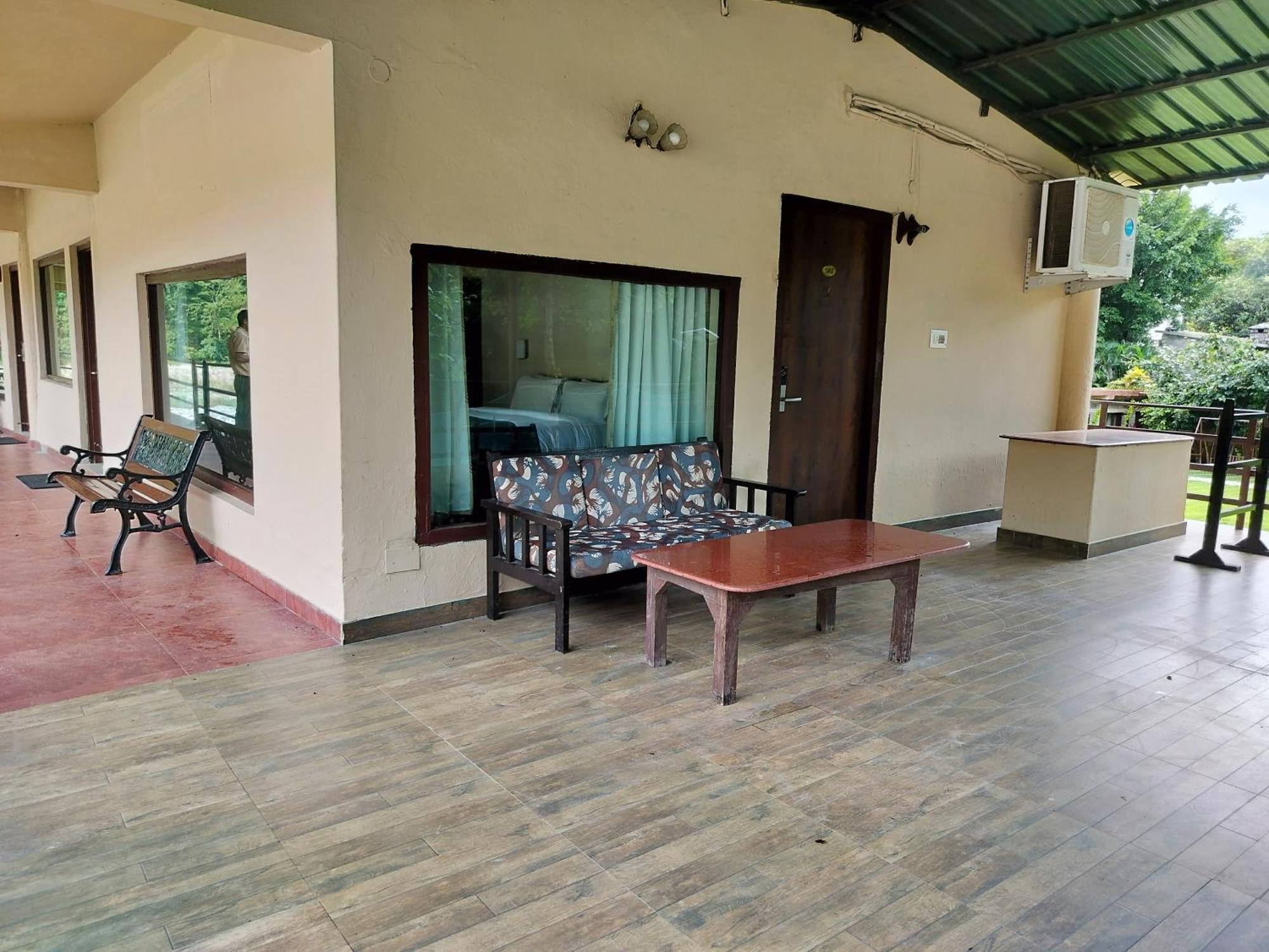 Bel-La Monde Hotel "Riverside" - Jim Corbett Garjia ภายนอก รูปภาพ