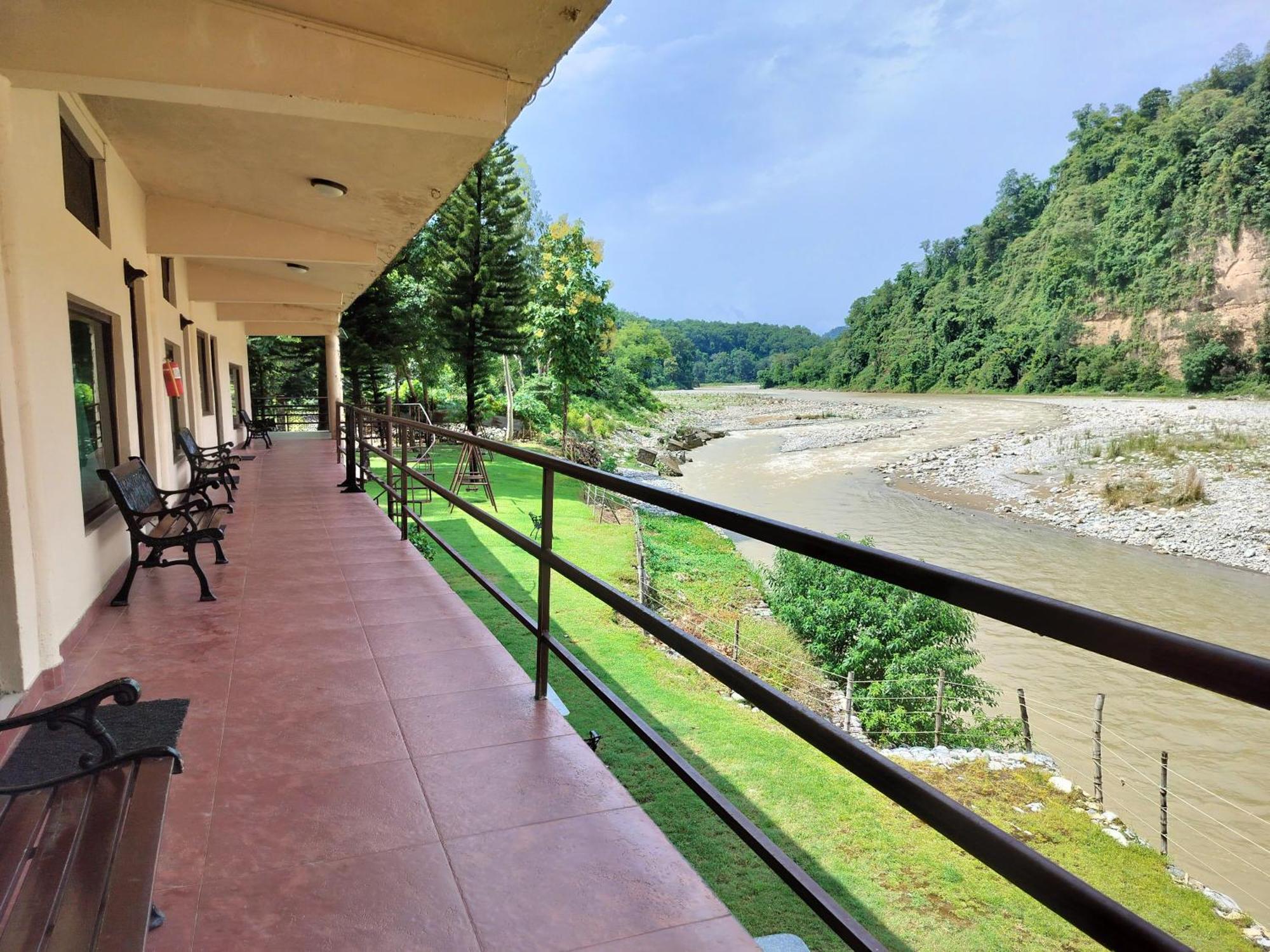 Bel-La Monde Hotel "Riverside" - Jim Corbett Garjia ภายนอก รูปภาพ