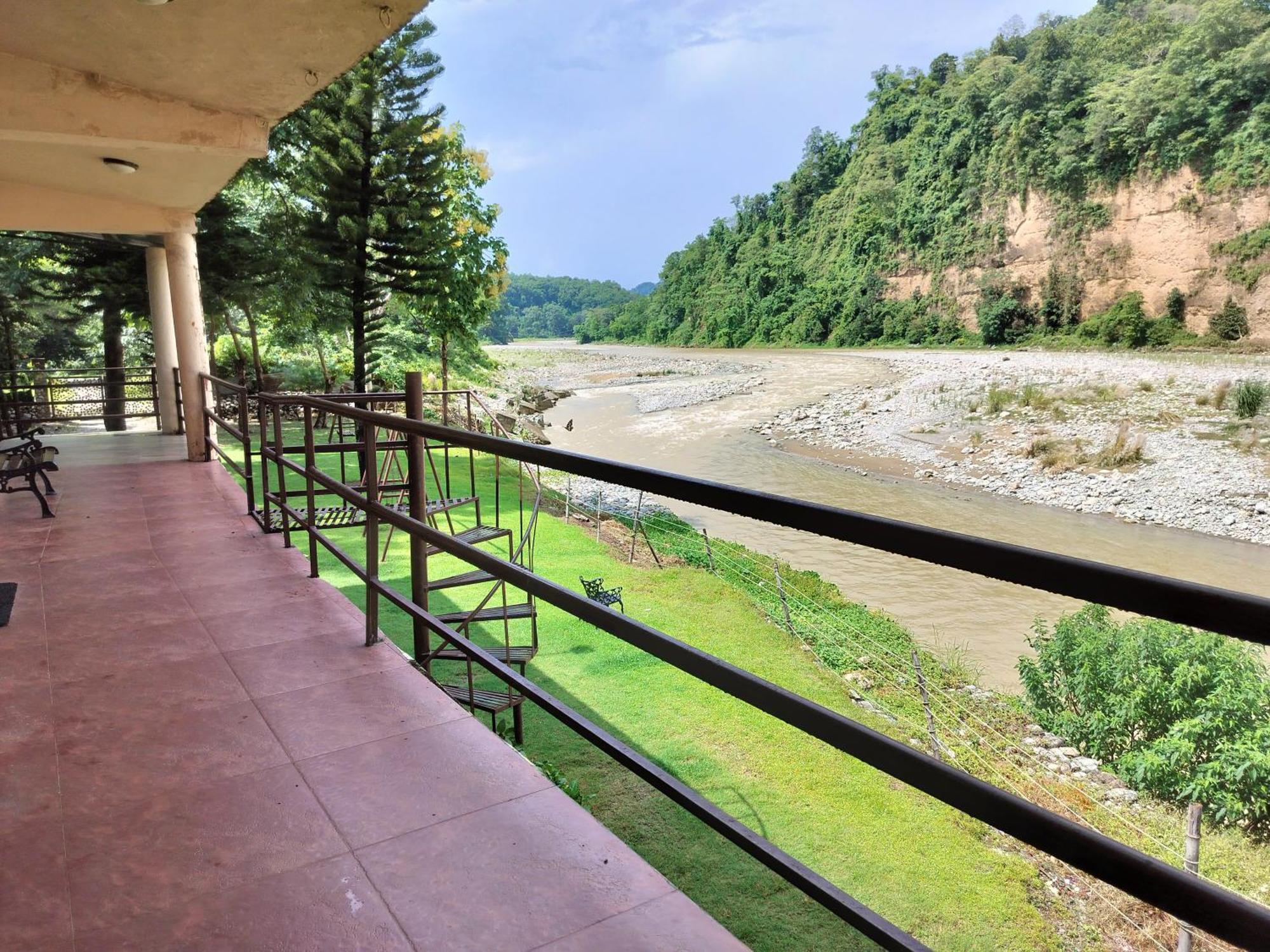 Bel-La Monde Hotel "Riverside" - Jim Corbett Garjia ภายนอก รูปภาพ