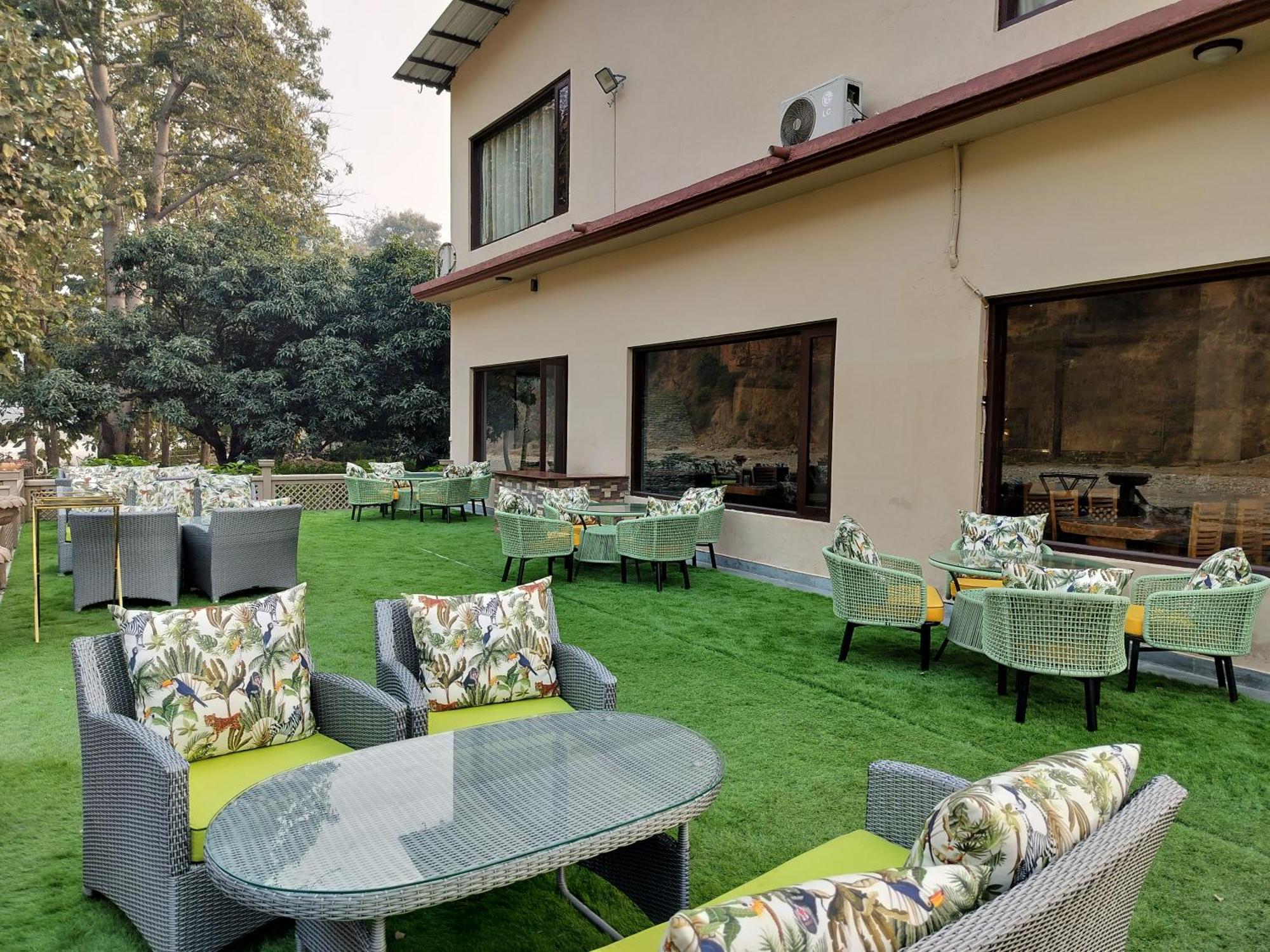 Bel-La Monde Hotel "Riverside" - Jim Corbett Garjia ภายนอก รูปภาพ