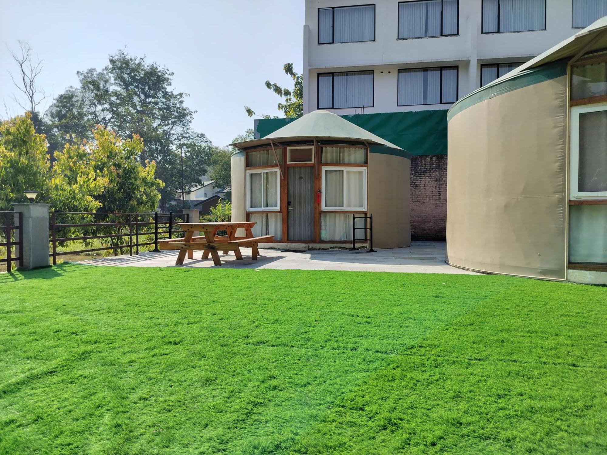 Bel-La Monde Hotel "Riverside" - Jim Corbett Garjia ภายนอก รูปภาพ