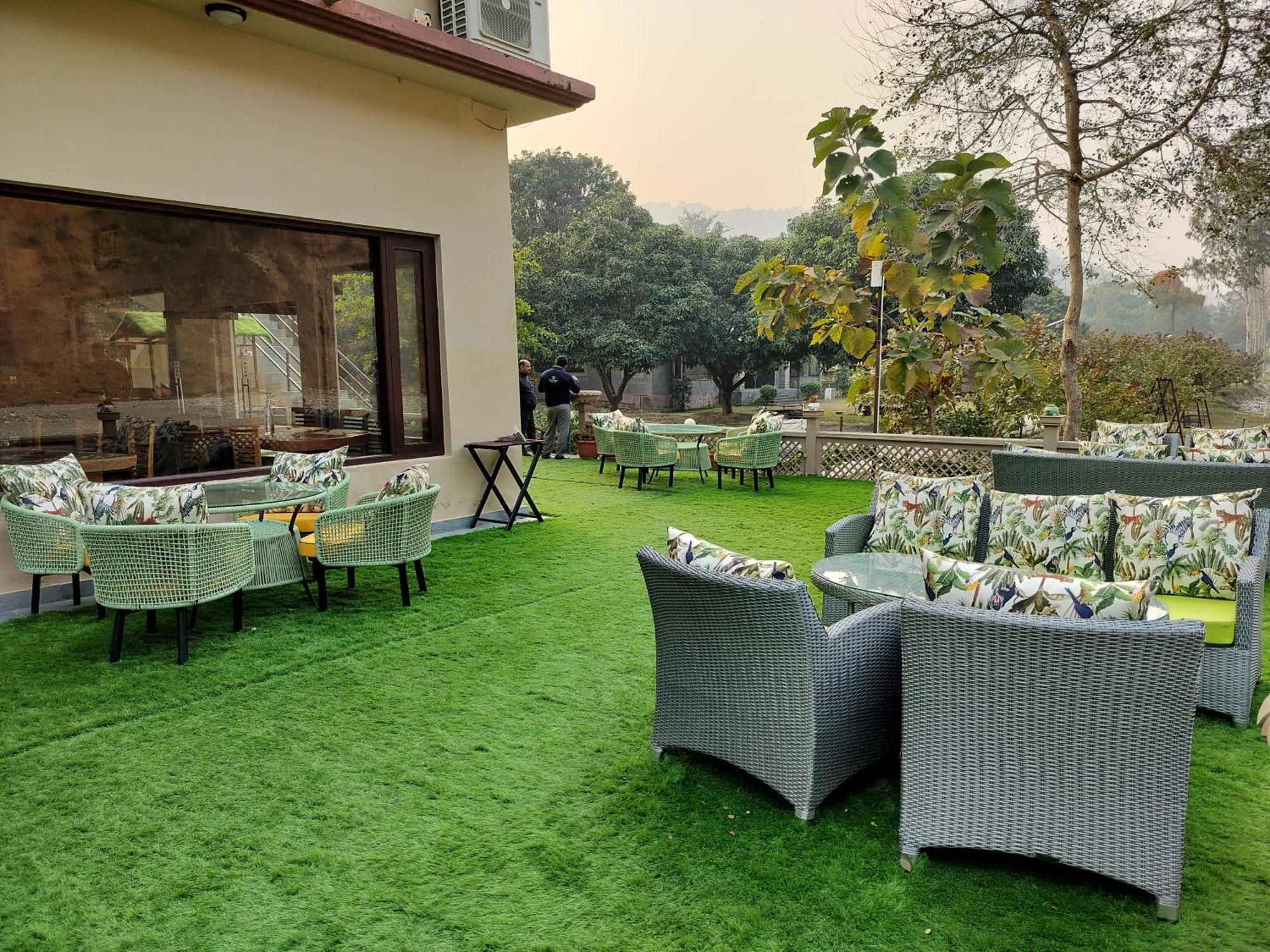 Bel-La Monde Hotel "Riverside" - Jim Corbett Garjia ภายนอก รูปภาพ