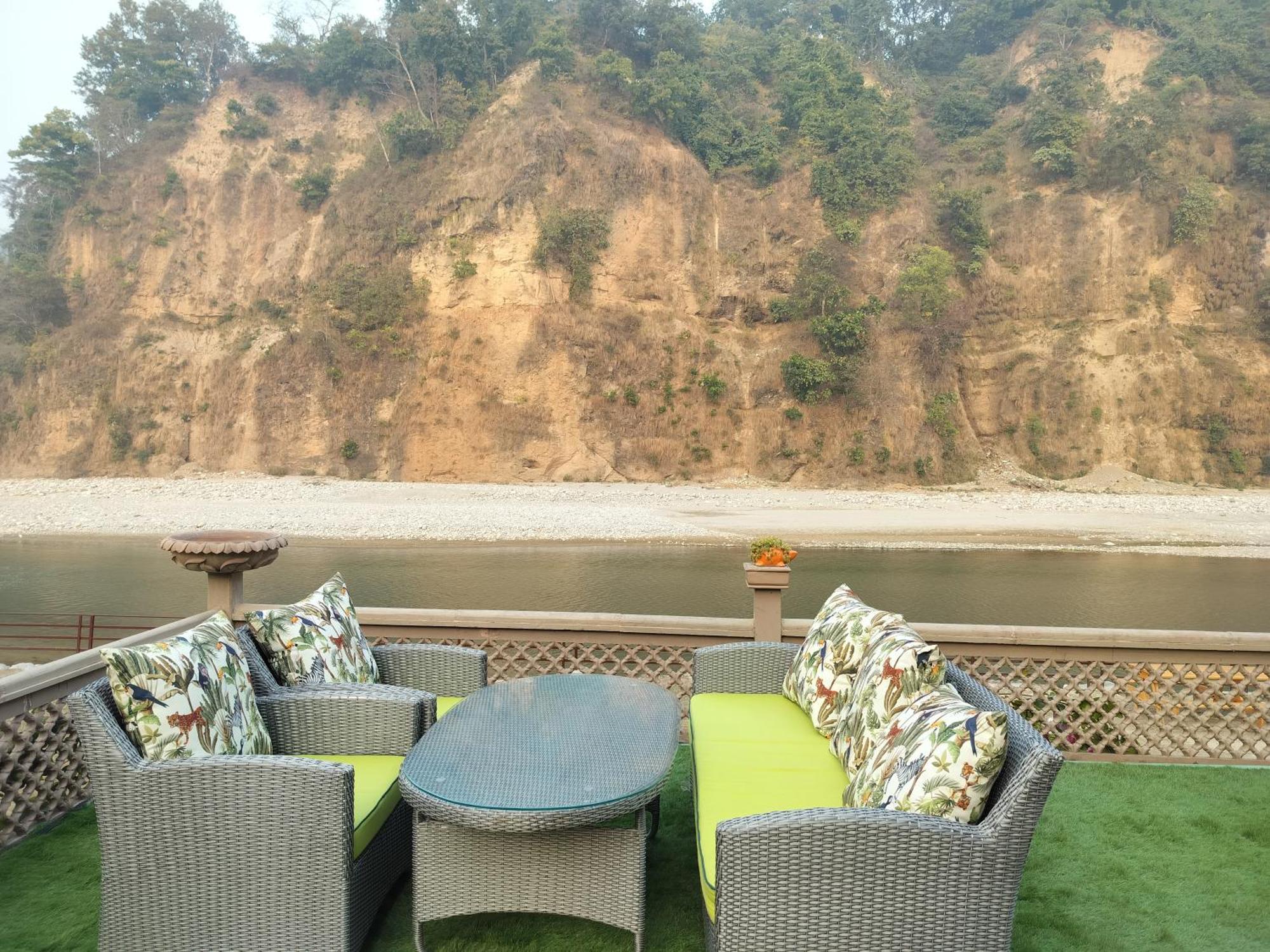 Bel-La Monde Hotel "Riverside" - Jim Corbett Garjia ภายนอก รูปภาพ